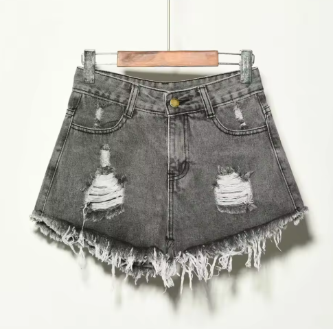 Pantaloncini Jeans strappati